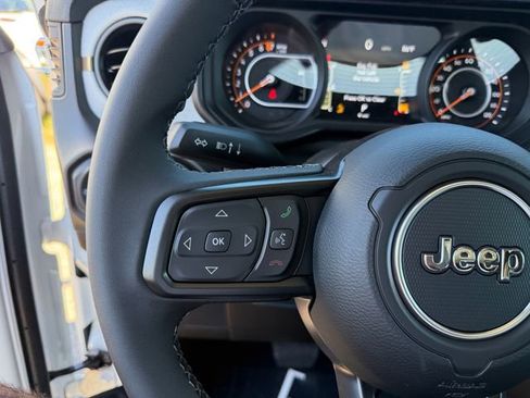 New 2026 Jeep Gladiator Sport AWD/4WD image 19