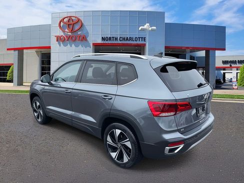 Used 2024 Volkswagen Taos SE image 7