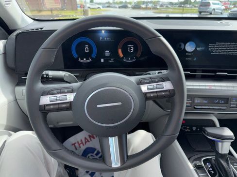 Used 2026 Hyundai Kona SEL Sport FWD image 17