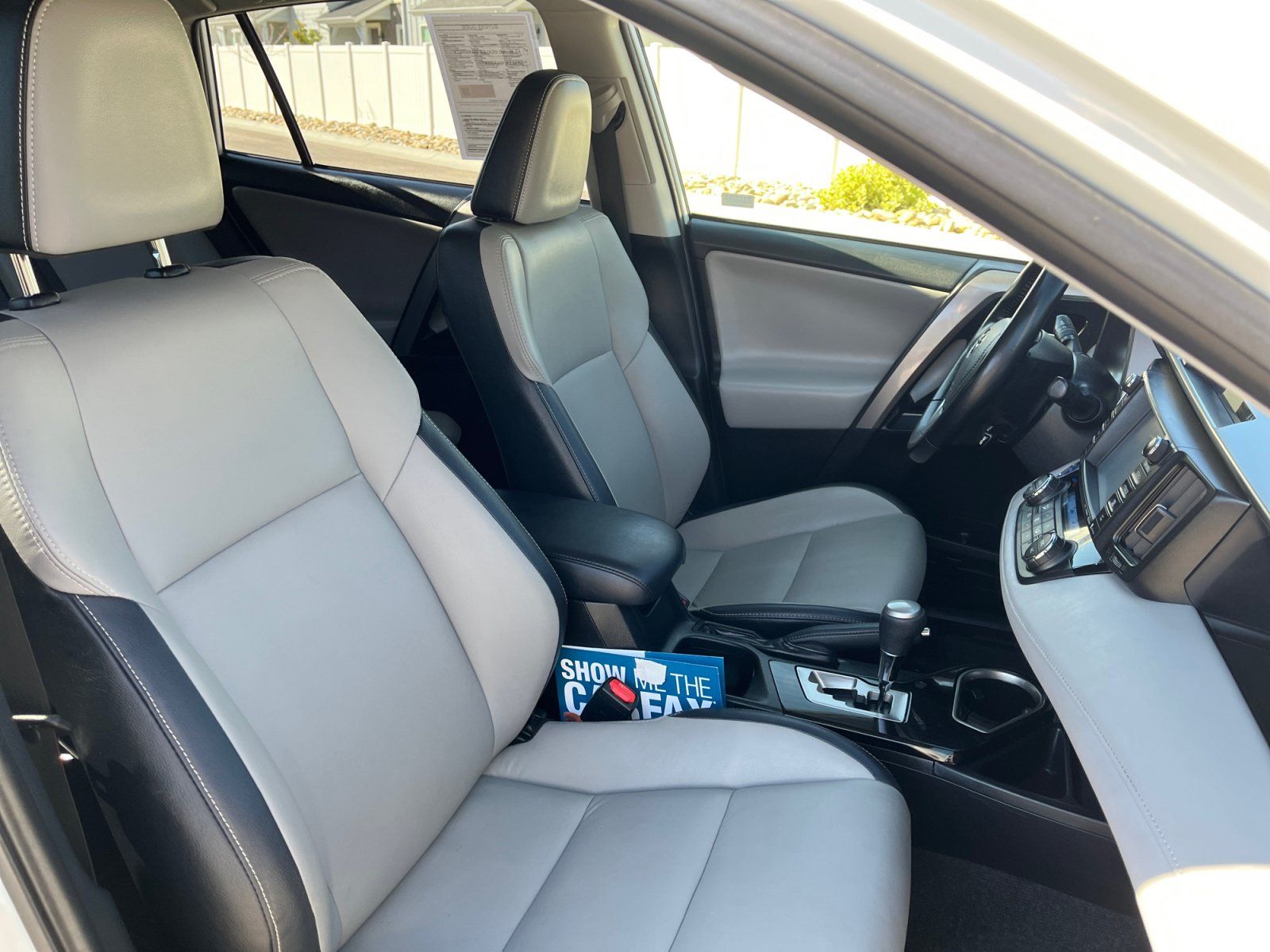 Used 2018 Toyota RAV4 Limited w/ Advanced Technology Package AWD/4WD image 19