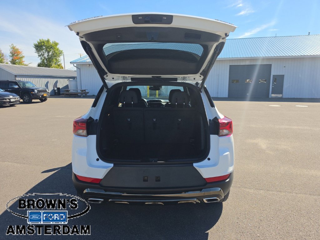 Used 2023 Chevrolet TrailBlazer ACTIV w/ Sun and Liftgate Package AWD/4WD image 11