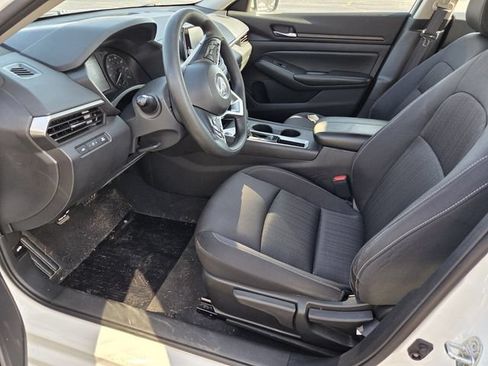 Used 2022 Nissan Altima 2.5 S FWD image 8
