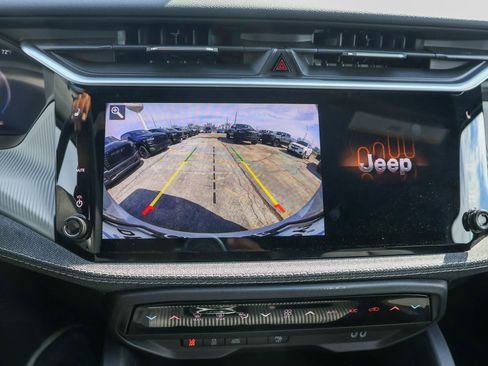 New 2026 Jeep Cherokee Laredo AWD/4WD image 17