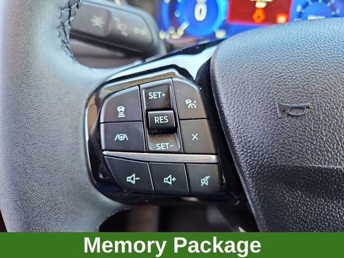 Used 2022 Ford Escape SEL w/ Technology Package image 11