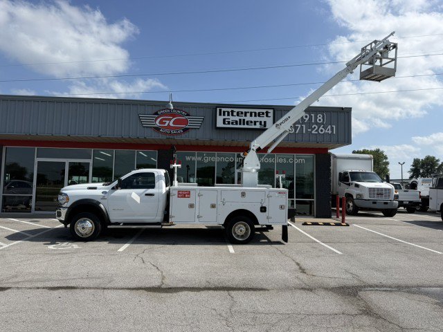 Used 2022 RAM 5500 Tradesman AWD/4WD image 2