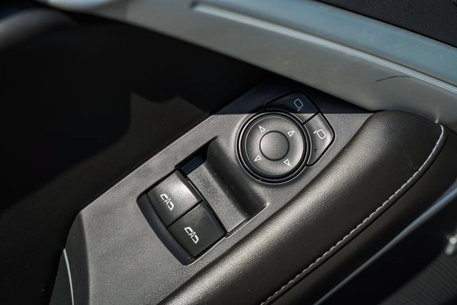 Used 2018 Chevrolet Camaro SS RWD image 39