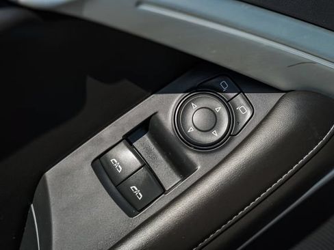Used 2018 Chevrolet Camaro SS RWD image 39
