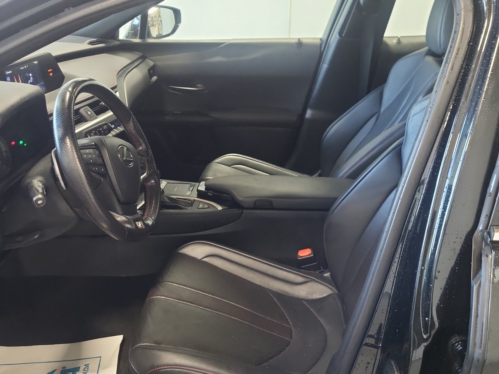 Used 2019 Lexus UX 250h F Sport AWD/4WD image 8