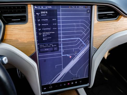 Used 2021 Tesla Model X Long Range image 24