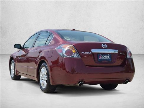 Used 2010 Nissan Altima 2.5 SL w/ SL Pkg FWD image 8