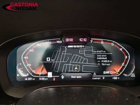 Used 2023 BMW M550i xDrive w/ Dynamic Handling Package image 11