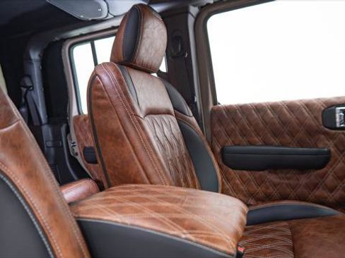 Used 2026 Jeep Gladiator Sport image 38