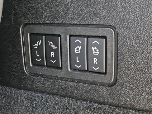 Used 2024 Cadillac XT6 Premium Luxury FWD image 10