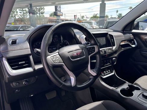 Used 2018 GMC Terrain SLE FWD image 32
