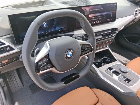 Used 2025 BMW 230i Coupe w/ Premium Package image 15