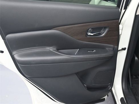 Used 2020 Nissan Murano Platinum image 21