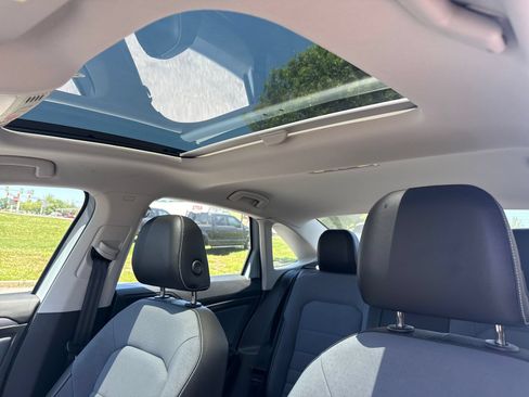 Certified 2026 Volkswagen Jetta SE FWD image 13