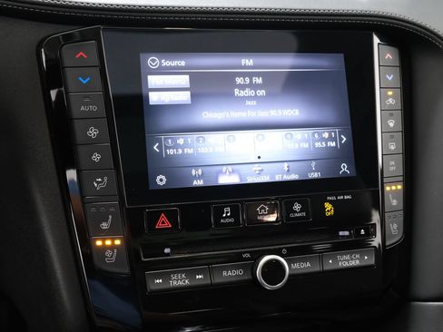 Used 2022 INFINITI QX50 Essential AWD/4WD image 17