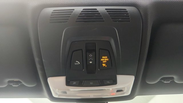 Used 2018 BMW 320i xDrive Sedan AWD/4WD image 72