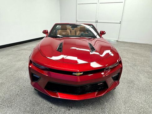 Used 2017 Chevrolet Camaro SS image 2