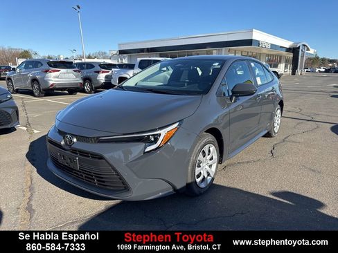 New 2026 Toyota Corolla LE image 3
