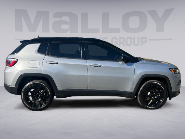 Used 2023 Jeep Compass Latitude w/ Convenience Group AWD/4WD image 6