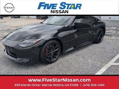 Used 2024 Nissan Z Performance w/ Floor Mat Package RWD image 9
