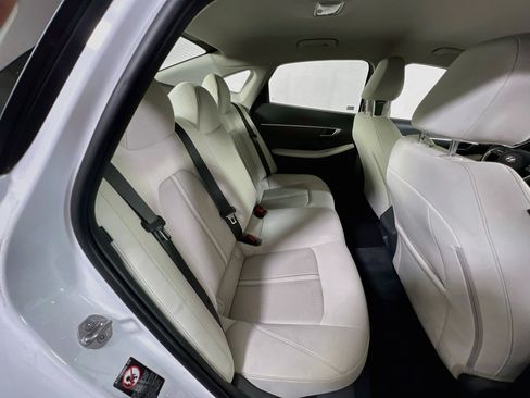 Used 2023 Hyundai Sonata SE FWD image 24