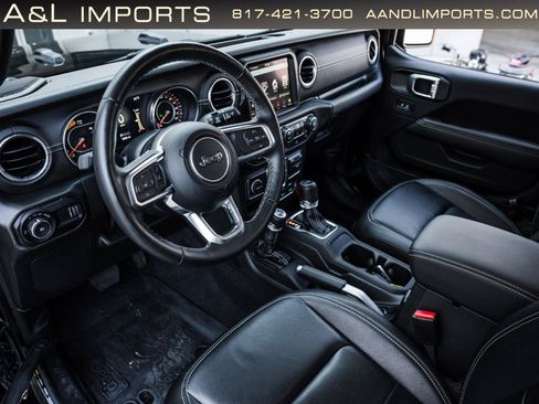 Used 2023 Jeep Wrangler Unlimited Sahara w/ LED Lighting Group AWD/4WD image 2