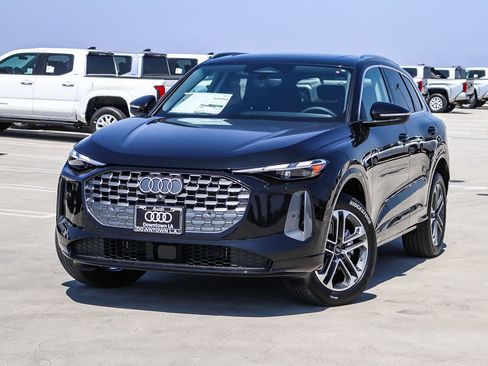 New 2026 Audi Q5 Premium AWD/4WD image 1