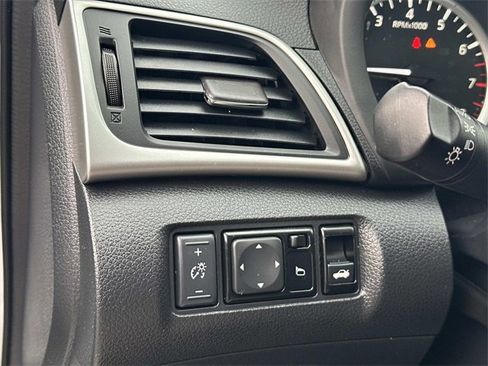 Used 2019 Nissan Sentra SV w/ Special Edition Package image 11