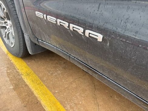 Used 2026 GMC Sierra 1500 SLT AWD/4WD image 11