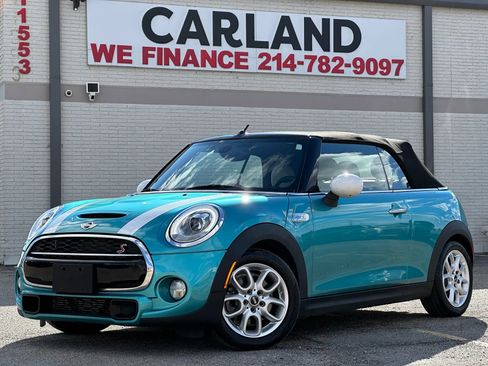 Used 2017 MINI Cooper S image 2
