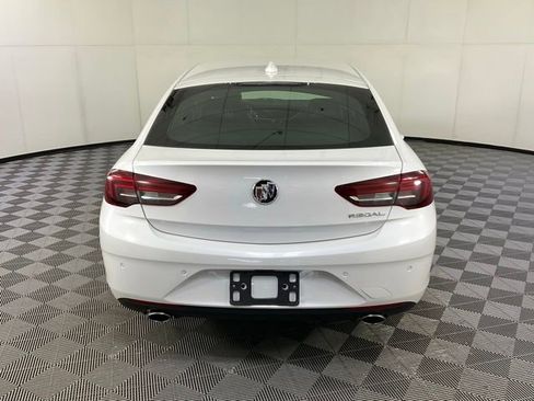 Used 2020 Buick Regal Avenir FWD image 5