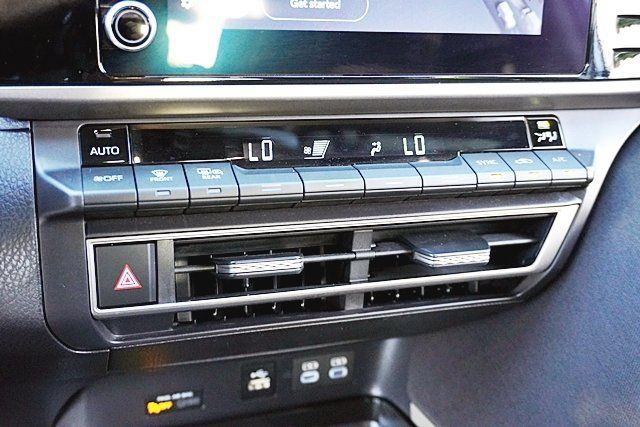 Used 2026 Toyota Camry LE FWD image 38