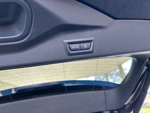 Used 2024 BMW X5 sDrive40i w/ M Sport Package image 38