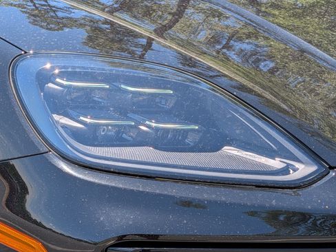 Certified 2025 Porsche Cayenne GTS AWD/4WD image 35