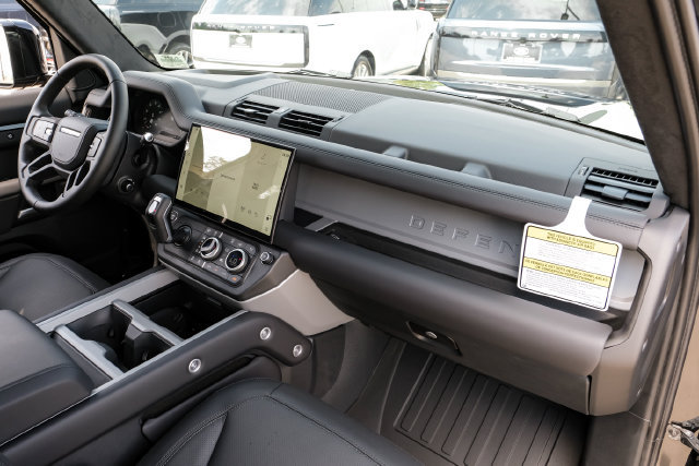 New 2026 Land Rover Defender 110 X AWD/4WD image 20