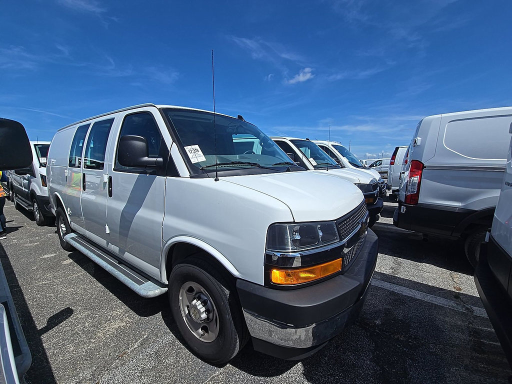 Used 2025 Chevrolet Express 2500 w/ Driver Convenience Package RWD image 3