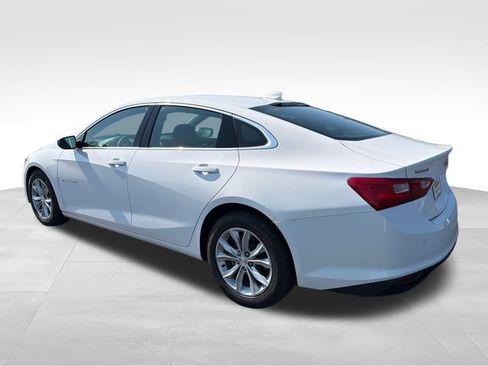 Used 2025 Chevrolet Malibu LT FWD image 3
