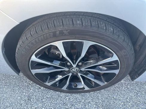Used 2017 Toyota Corolla XSE w/ Carpet Mat Package (TMS) FWD image 9
