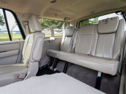 Used 2014 Ford Expedition EL Limited w/ Equipment Group 301A AWD/4WD image 19