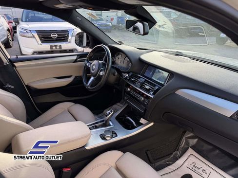 Used 2018 BMW X4 xDrive28i image 14