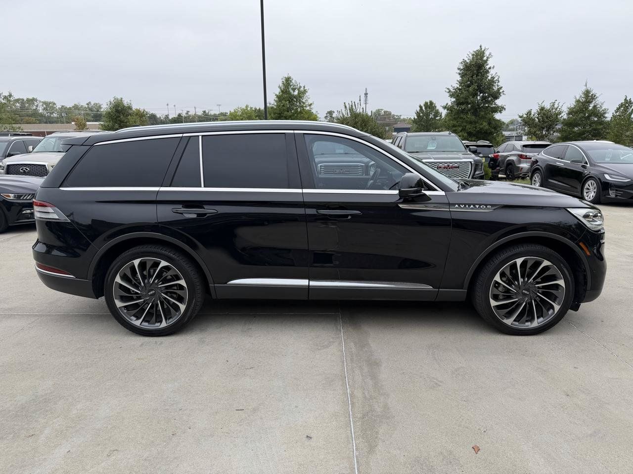 Used 2020 Lincoln Aviator Reserve w/ Equipment Group 202A AWD/4WD image 4