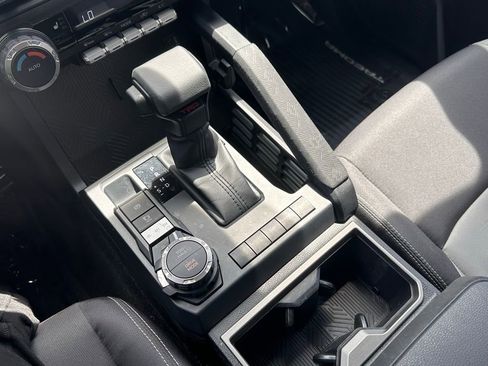 Used 2025 Toyota Tacoma TRD Sport AWD/4WD image 26