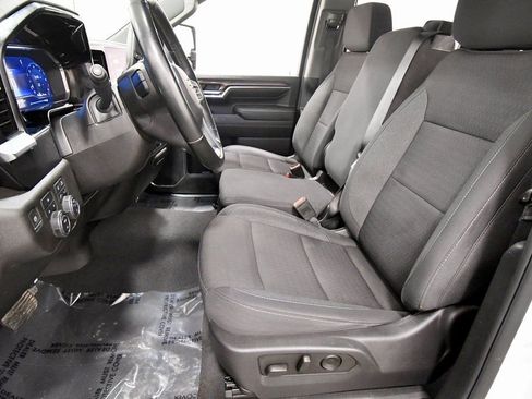 Used 2024 Chevrolet Silverado 2500 LT w/ Convenience Package image 14