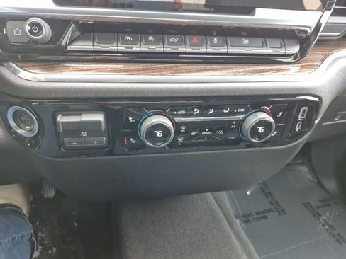 New 2025 Chevrolet Silverado 1500 RST image 32