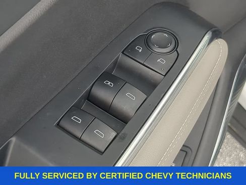 Used 2025 GMC Acadia Elevation FWD image 23