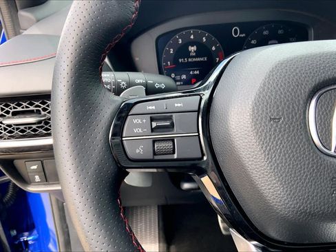 Used 2025 Acura ADX A-Spec image 23