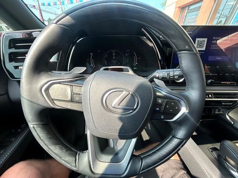 Used 2024 Lexus RX 450h AWD w/ Luxury Package image 13